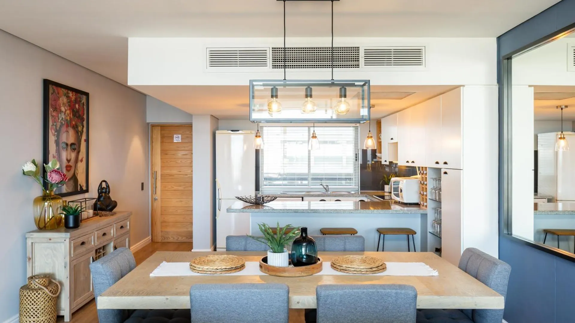 Harbour'S Edge Walk To V & A Waterfront And Cticc Apartment Cape Town