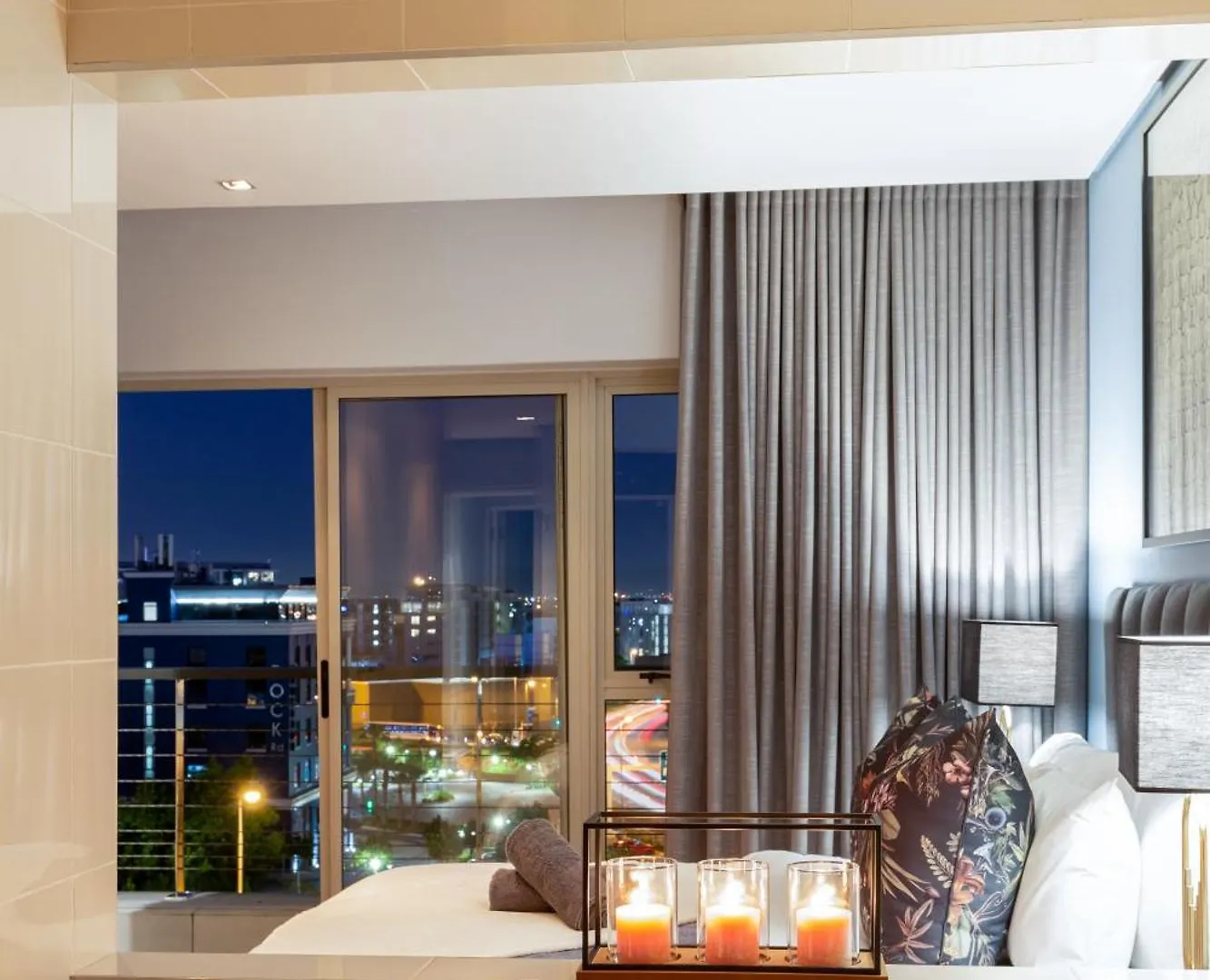 Harbour'S Edge Walk To V & A Waterfront And Cticc Apartment Cape Town